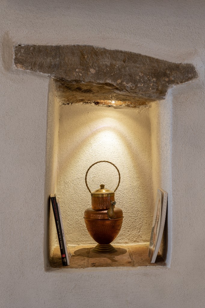 Stone detail and Tuscan object inside a Montalcino residence