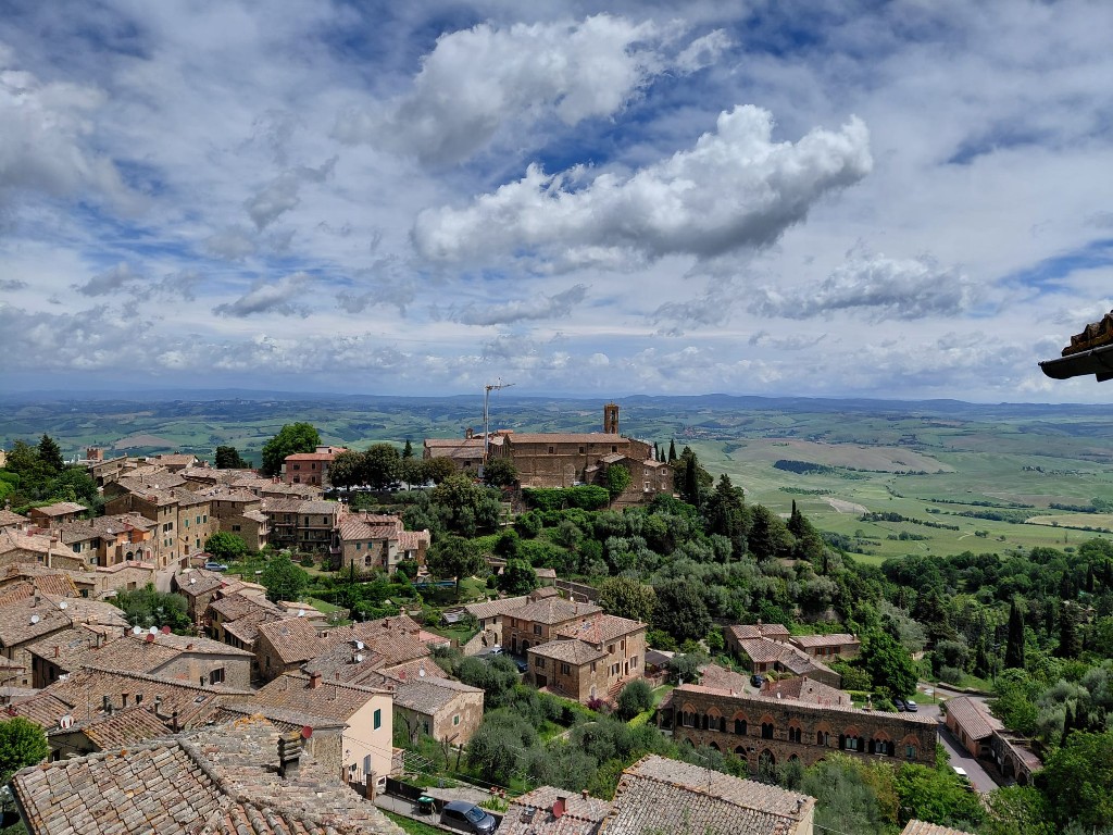 Montalcino on foot - OHH! Italy Journal