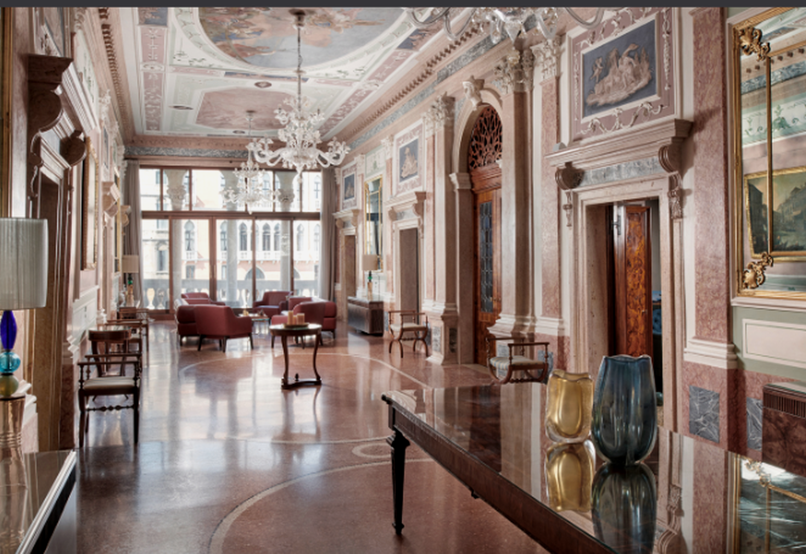 Private salone detail at Palazzo Garzoni