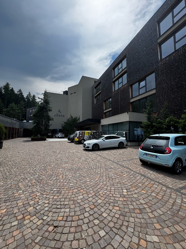 My Arbor · hotel entrance and arrival forecourt