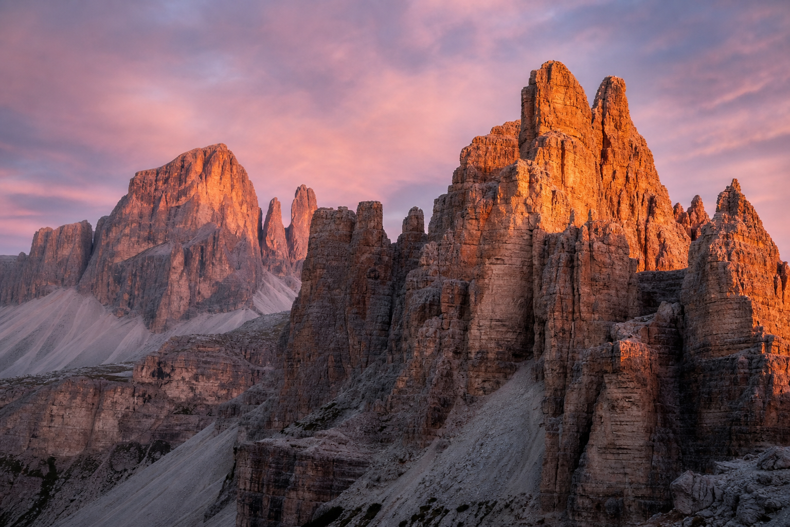 Dolomite peaks at enrosadira sunset