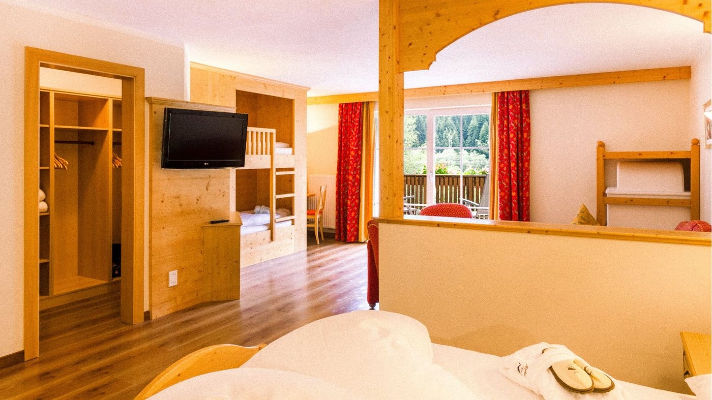 Alps Suite · South · Alpura Retreat